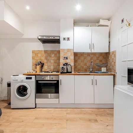 Beautiful Hyde Park Studio Flat Lägenhet London Exteriör bild
