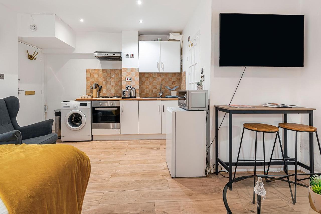 Beautiful Hyde Park Studio Flat Lägenhet London Exteriör bild